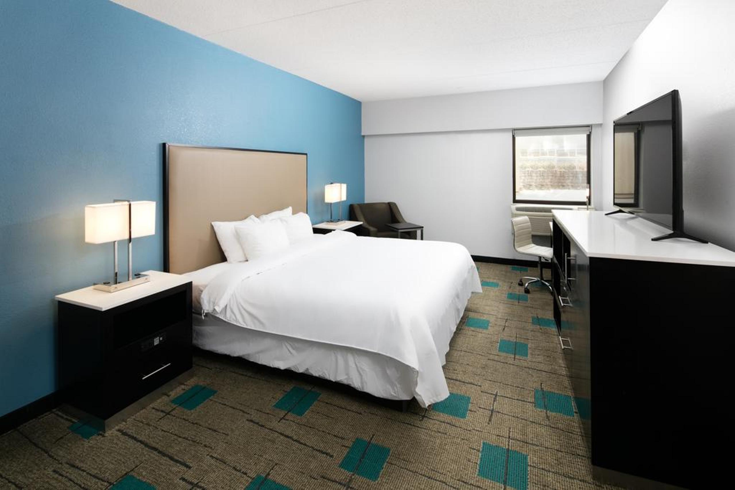 Hawthorn Extended Stay By Wyndham Чемберсберг Экстерьер фото