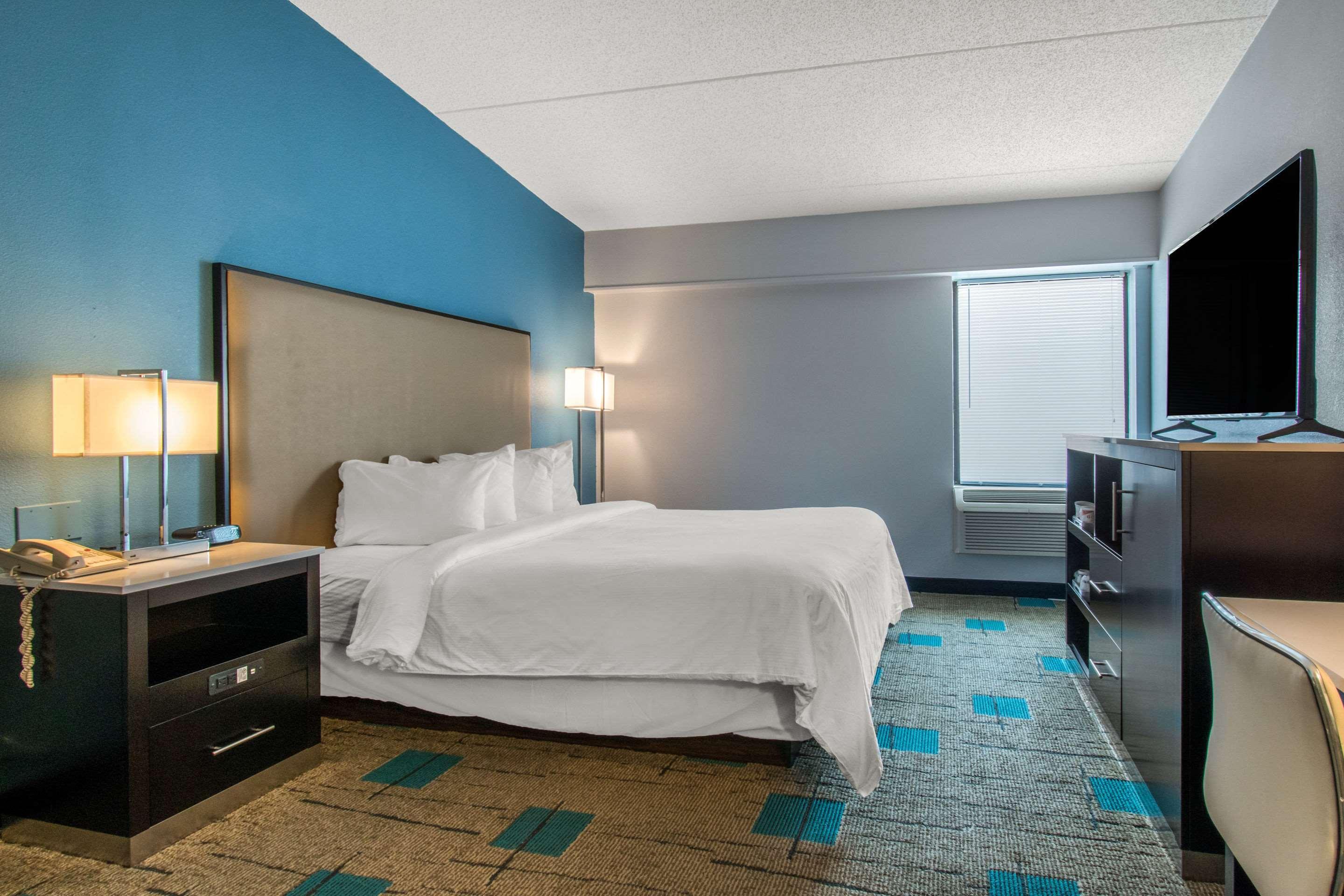 Hawthorn Extended Stay By Wyndham Чемберсберг Экстерьер фото
