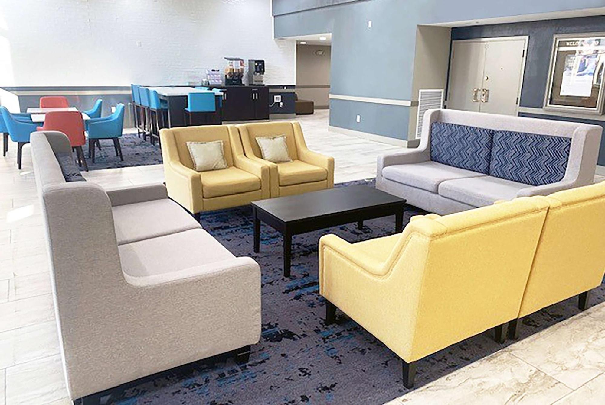 Hawthorn Extended Stay By Wyndham Чемберсберг Экстерьер фото